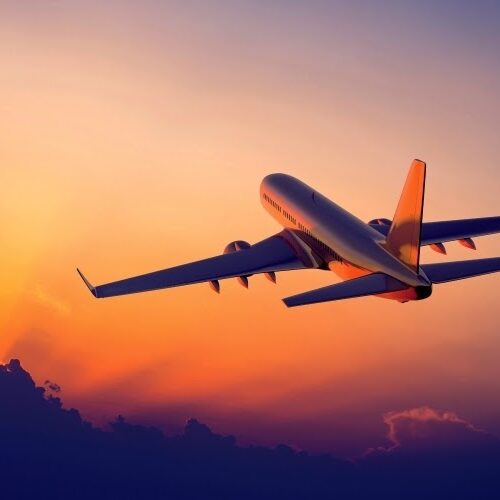 ¿Porqué vuelan los aviones? Explicación paso a paso