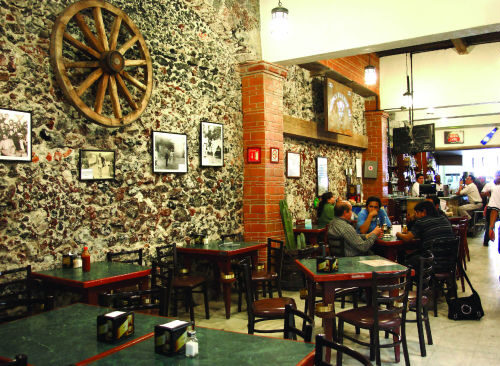 Cantina Buenos Aires, asómate a sus 75 años de historia