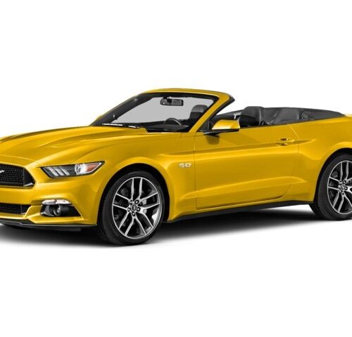 Mustang convertible viajar al aire libre nunca había sido tan divertido