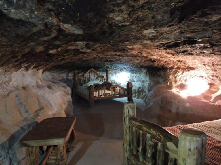Vive la experiencia de dormir en una cueva en Nonoava, Chihuahua ...