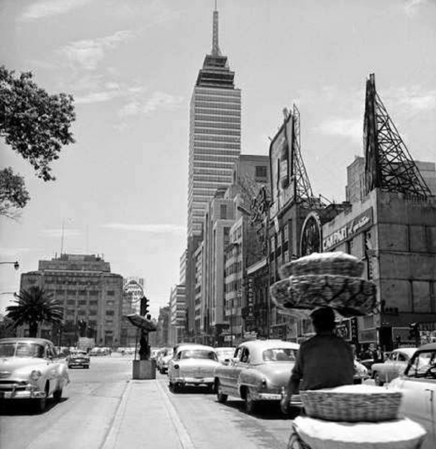 Torre Latinoamericana en los años 50´s