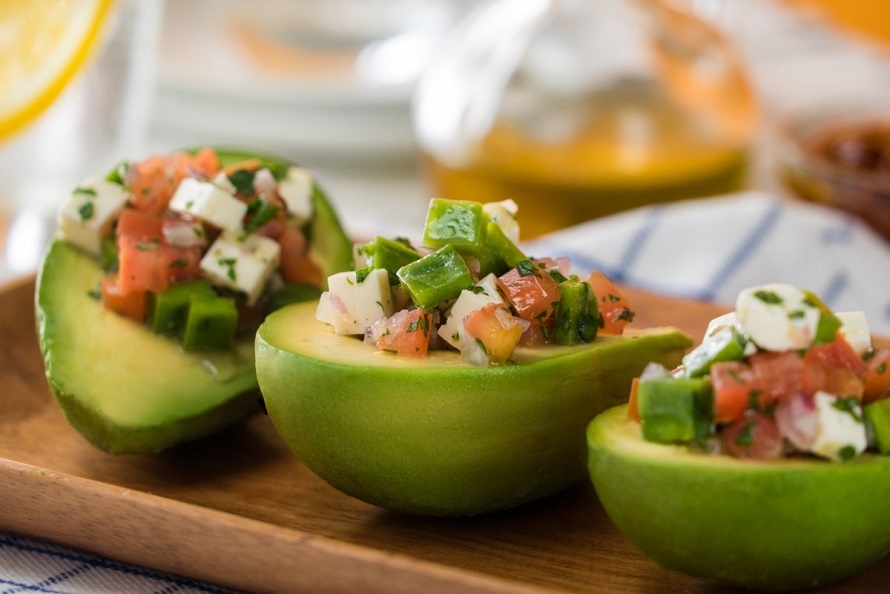 Aguacates rellenos de Atún