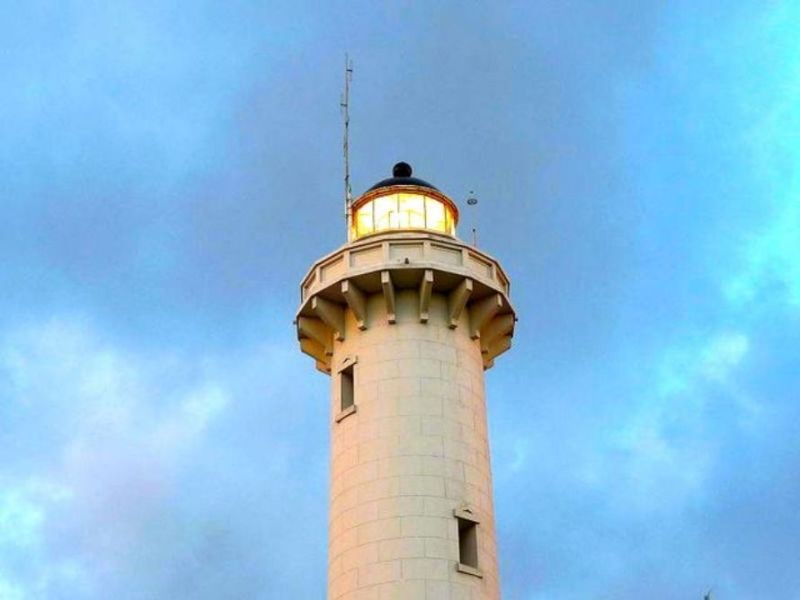 Conocer el famosísimo Faro de Puerto Progreso 