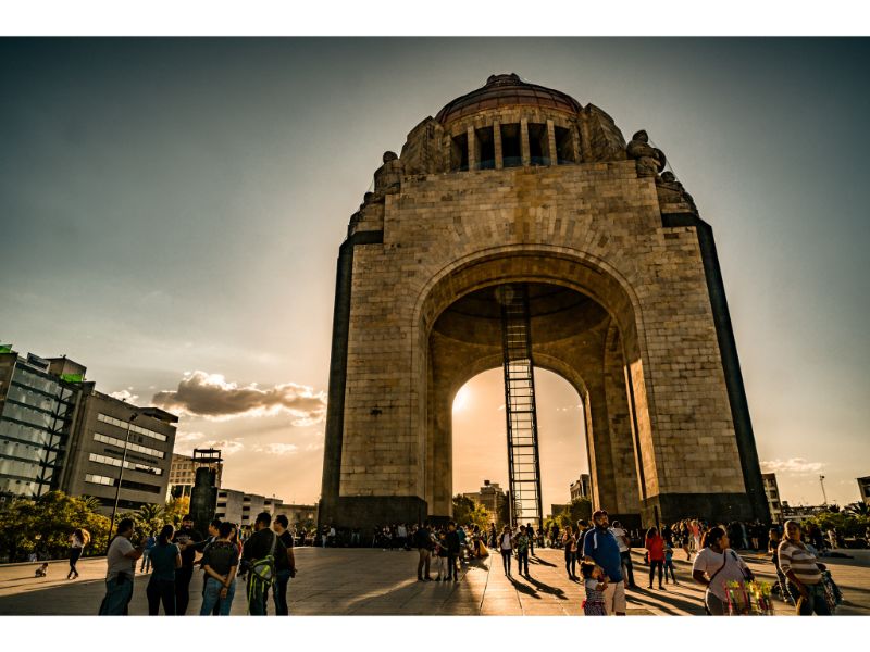 La Historia del Monumento a la revolución en el Siglo XXI