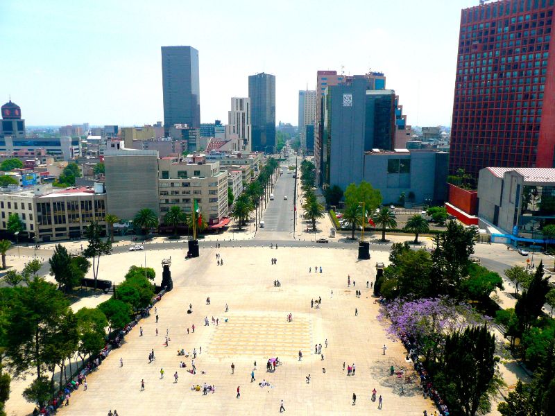 Plaza de la República testigo de la Historia del Monumento a la Revolución