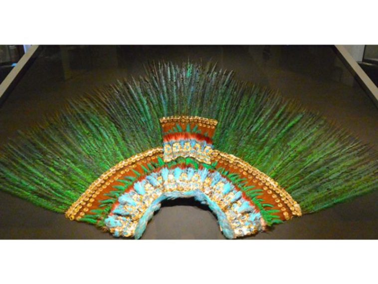 El Penacho de Moctezuma ¿Porqué lleva 500 años en Europa?