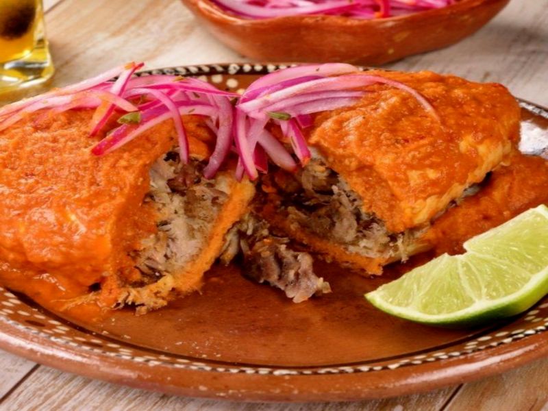 Comida típica de Jalisco: Tortas ahogadas