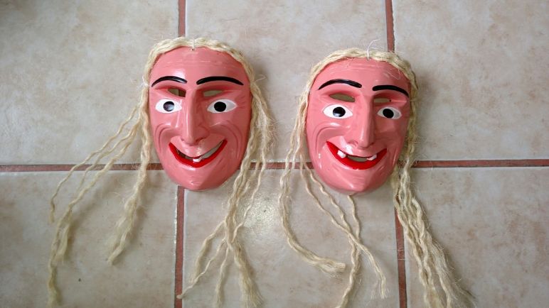 Máscaras de viejitos para la danza