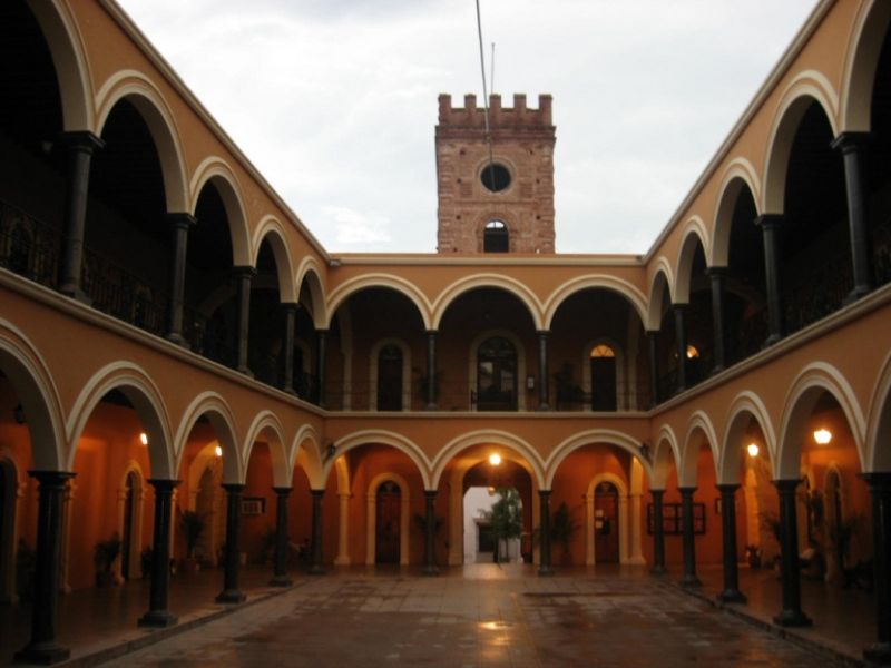 Palacio municipal de Álamos Sonora vista interior
