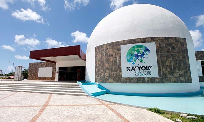 Planetario de Cancún.
