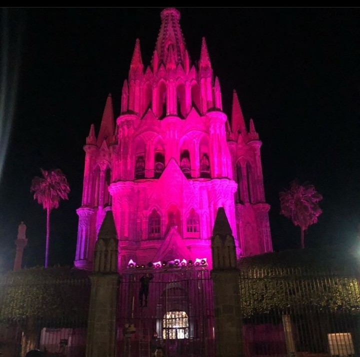 San Miguel de Allende iluminada 