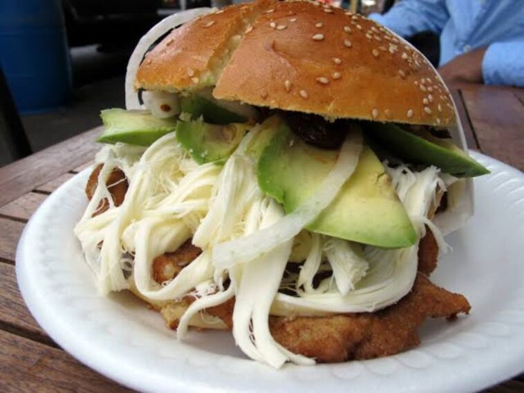 Comida típica de Puebla: Los 12 platillos emblemáticos