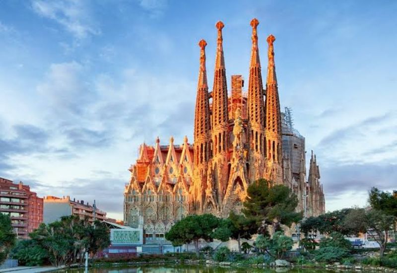 Que hacer en España: Iglesia sagrada