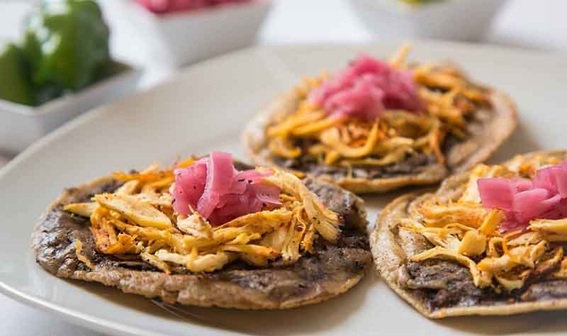 Comida típica de Yucatán panuchos