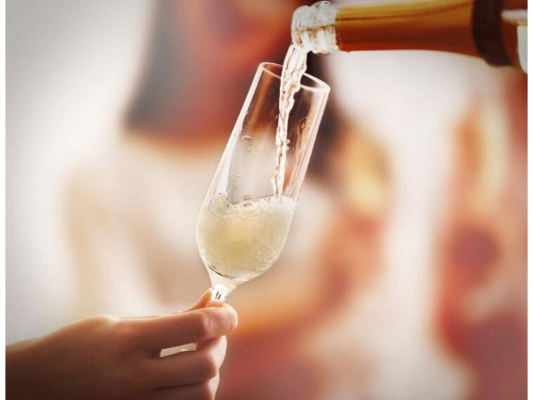 Vino espumoso ¿Qué es? ¿Qué tipos hay? viajaBonito