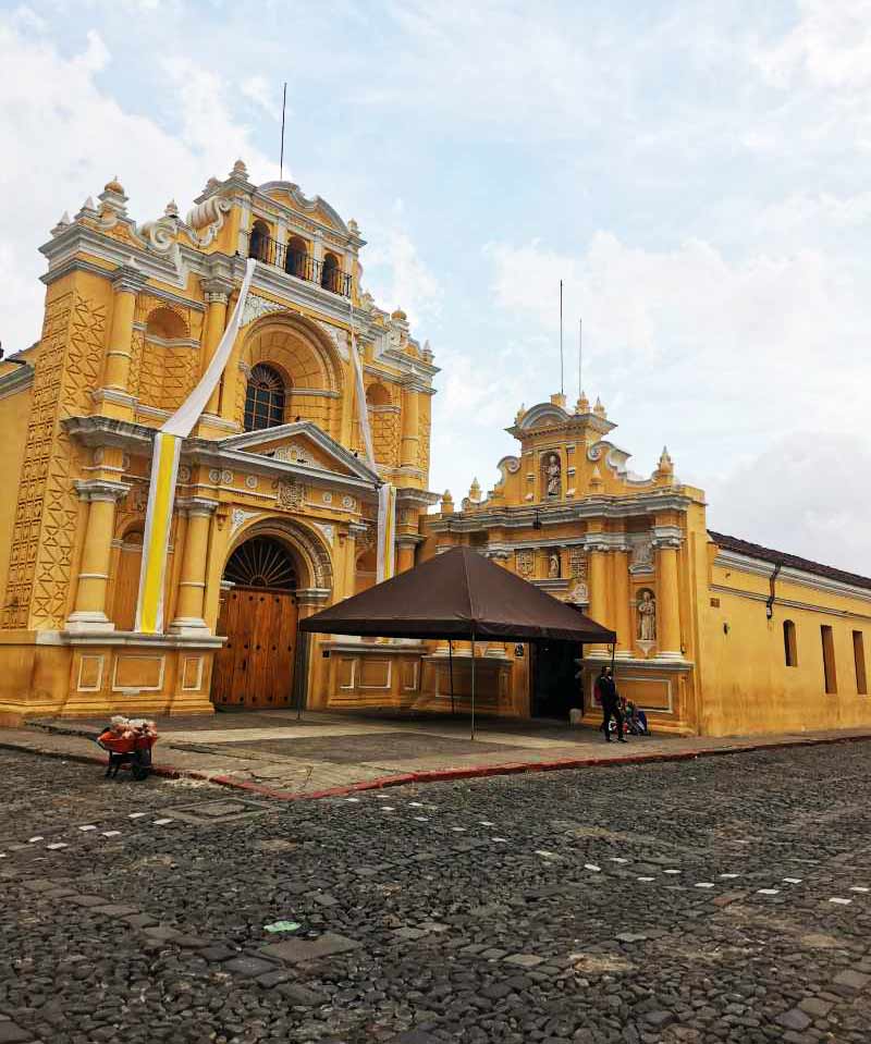 viaje a Guatemala iglesia de San Francisco El Grande