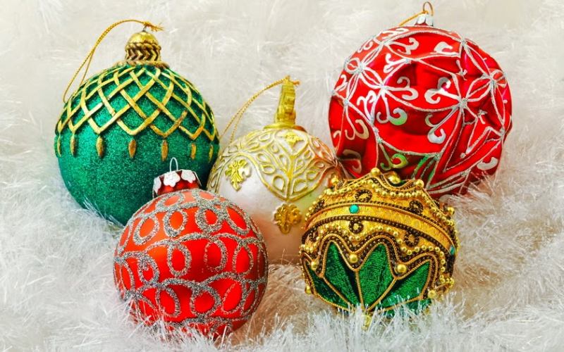 Colores de las esferas de navidad