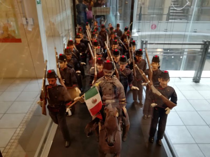 Soldados en desfile del 16 de Septiembre